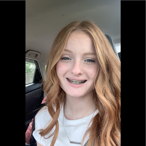 Meet your Posher, Emily - Picture 1 of 1